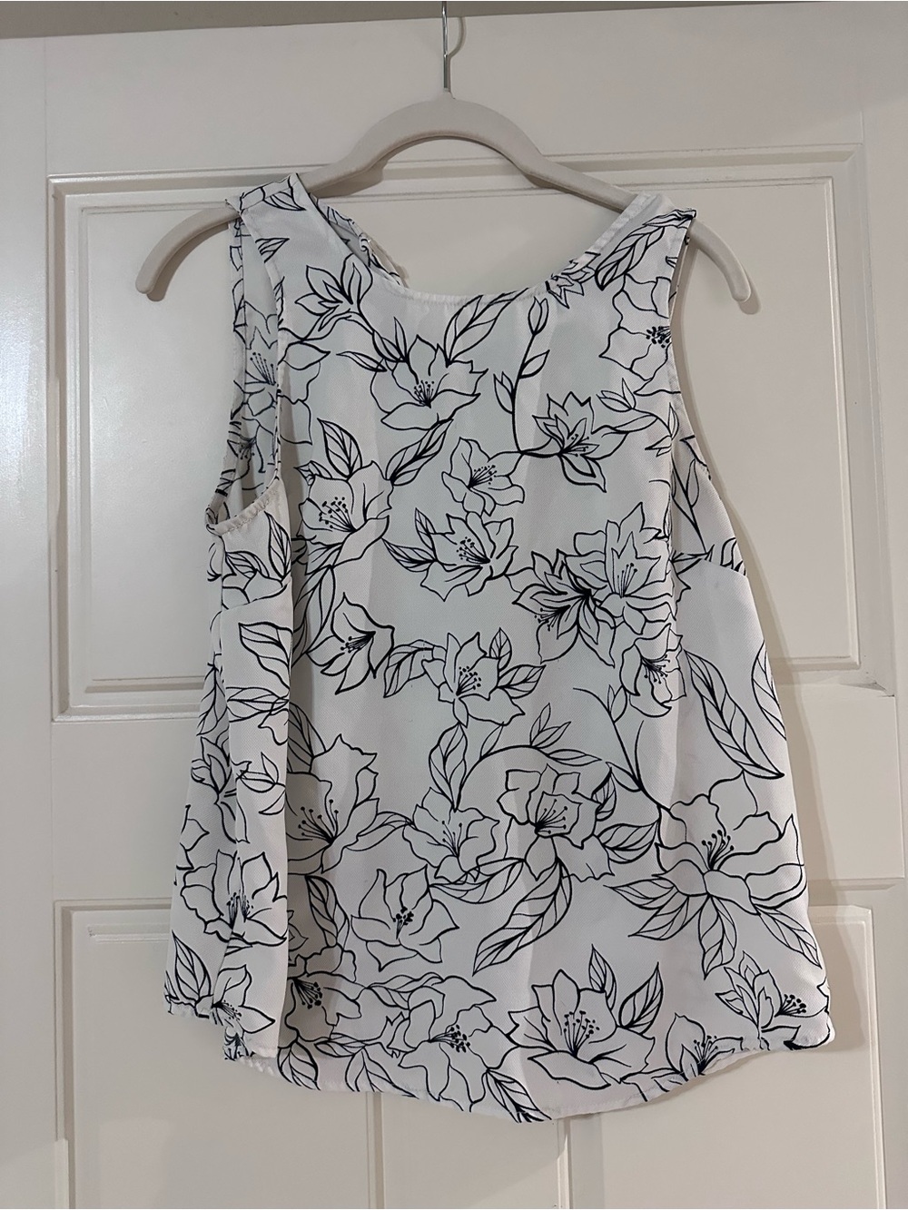 14th & Union White Floral Lace-Trim Sleeveless Camisole